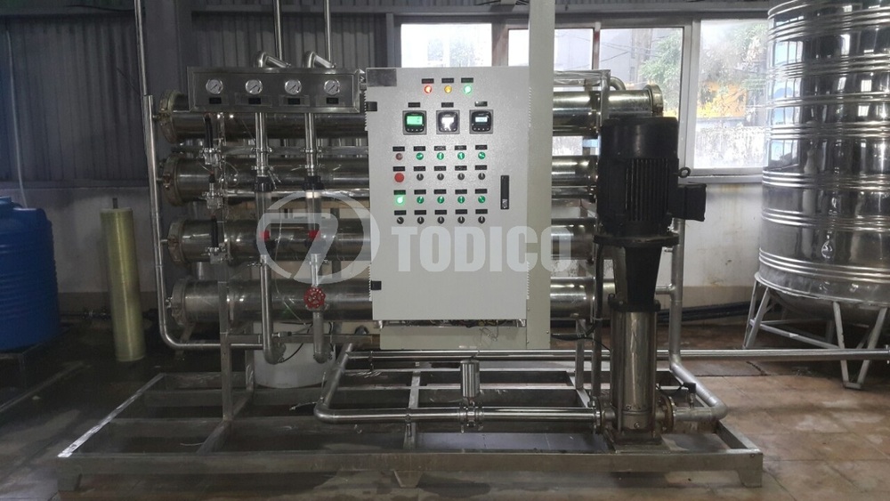 Hệ thống xử lý nước uống tinh khiết 